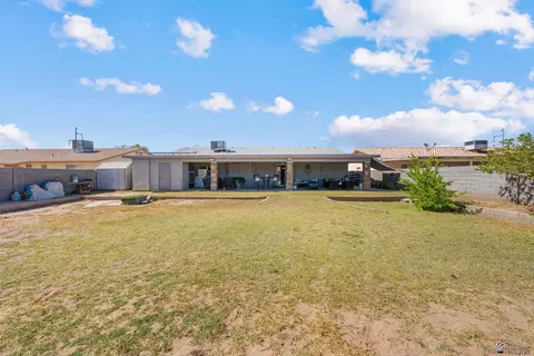 Exterior - 7429 E 26 St, Yuma, AZ 85365 photo 9 of 10