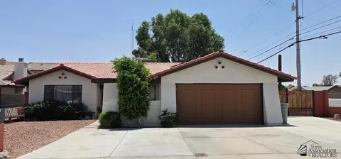 2105 E San Marcos Dr, Yuma, AZ 85365