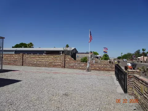 13209 E 47 St, Yuma, AZ 85367 photo 2