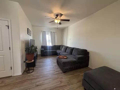 Living - 8696 E 41 St, Yuma, AZ 85365 photo 1 of 1