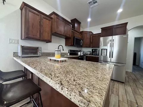 Kitchen - 8696 E 41 St, Yuma, AZ 85365 photo 3 of 3