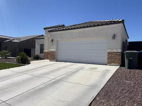 Exterior - 8696 E 41 St, Yuma, AZ 85365 photo 4 of 7