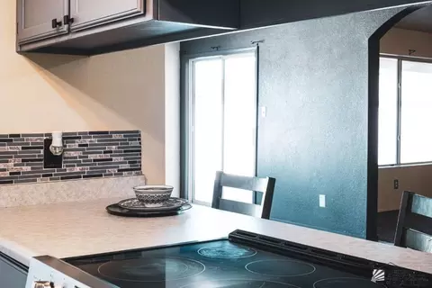 Kitchen - 6104 E 43 Pl, Yuma, AZ 85365 photo 5 of 7