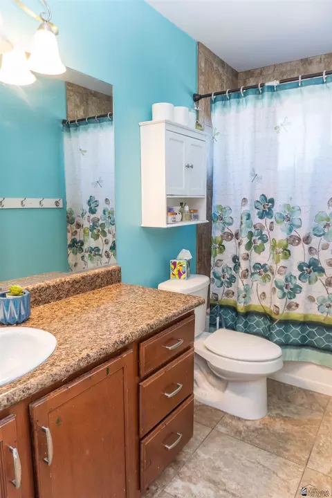 Bath - 11515 E 35 Pl, Yuma, AZ 85367 photo 6 of 6