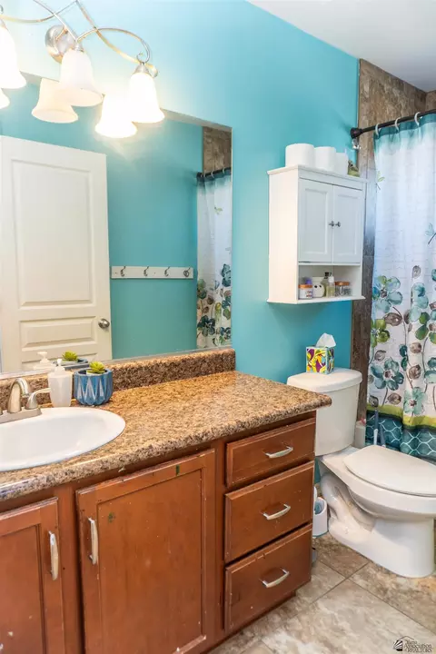 Bath - 11515 E 35 Pl, Yuma, AZ 85367 photo 1 of 6