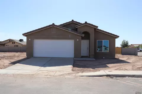 1208 S San Joaquin, Somerton, AZ 85350