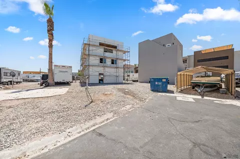 11317 N Catfish Cv, Yuma, AZ 85365
