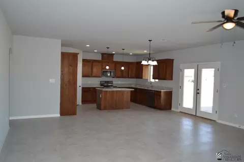 Living - 13142 E 54 Dr, Yuma, AZ 85367 photo 1 of 2