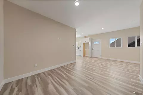 Living - 10400 E Tule Rd, Yuma, AZ 85365 photo 3 of 5