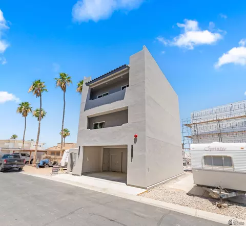 Exterior - 10400 E Tule Rd, Yuma, AZ 85365 photo 2 of 3