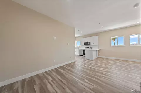 Living - 10400 E Tule Rd, Yuma, AZ 85365 photo 5 of 5