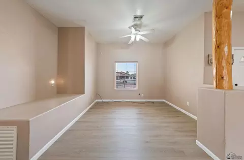 Living - 10595 E 35 Pl, Yuma, AZ 85365 photo 3 of 3