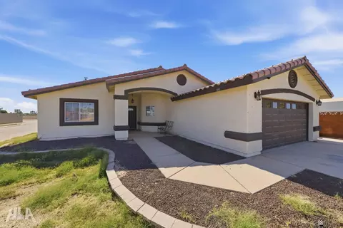 695 S Clifford Way, Yuma, AZ 85364