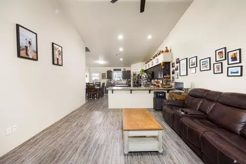 Living - 7316 E 39 Pl, Yuma, AZ 85365 photo 1 of 1