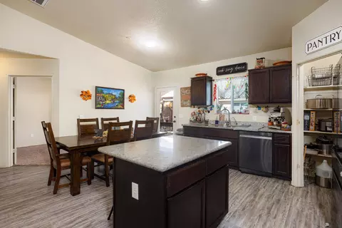Kitchen - 7316 E 39 Pl, Yuma, AZ 85365 photo 3 of 3
