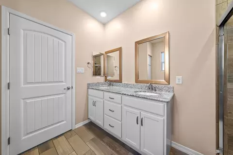 Bath - 6162 E Solstice St, Yuma, AZ 85365 photo 1 of 4