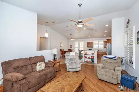 Living - 5441 E 33 Pl, Yuma, AZ 85365 photo 2 of 2
