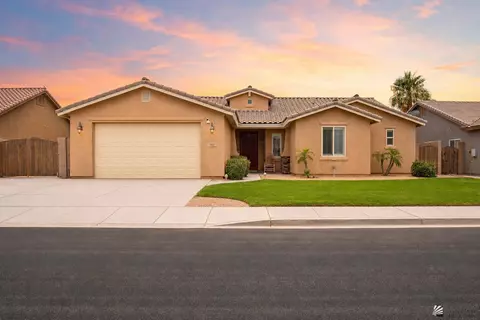 7927 E 37 St, Yuma, AZ 85365