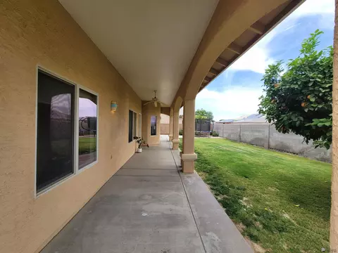 Exterior - 10618 E 37 Pl, Yuma, AZ 85365 photo 3 of 7