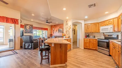 Kitchen - 14347 E 55 St, Yuma, AZ 85367 photo 2 of 2