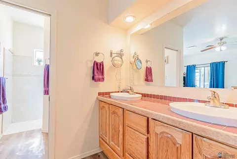 Bath - 14347 E 55 St, Yuma, AZ 85367 photo 1 of 3