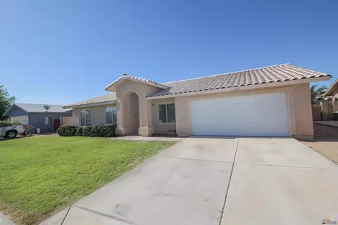Exterior - 6103 E 43 St, Yuma, AZ 85365 photo 2 of 6