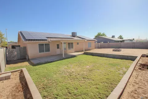 Exterior - 6103 E 43 St, Yuma, AZ 85365 photo 5 of 6