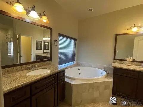 Bath - 6302 E 47 St, Yuma, AZ 85365 photo 1 of 3