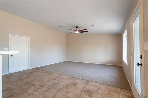 Living - 7868 E 42 Pl, Yuma, AZ 85365 photo 4 of 6