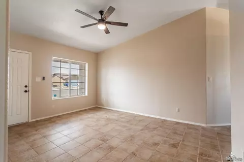 Living - 7868 E 42 Pl, Yuma, AZ 85365 photo 2 of 6