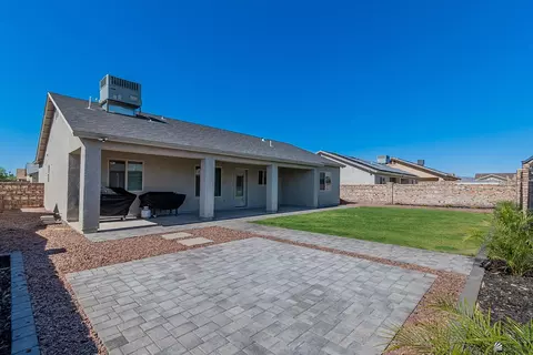 Exterior - 10233 E 34 Pl, Yuma, AZ 85365 photo 4 of 6