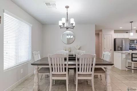 Dining - 10233 E 34 Pl, Yuma, AZ 85365 photo 2 of 2