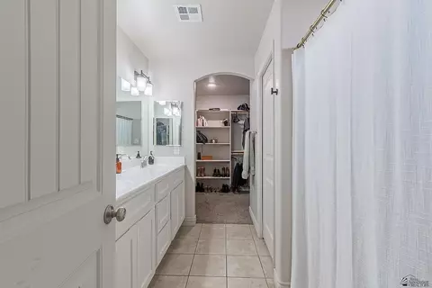 Entry Way - 10233 E 34 Pl, Yuma, AZ 85365 photo 2 of 2