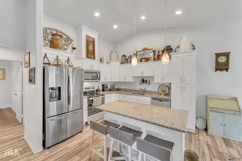 Kitchen - 12816 E 44 St, Yuma, AZ 85367 photo 1 of 1