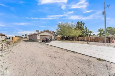 Exterior - 12816 E 44 St, Yuma, AZ 85367 photo 2 of 4