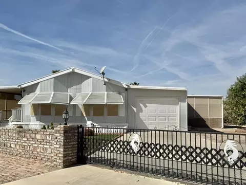 14382 E Warren Dr, Yuma, AZ 85367 photo 2