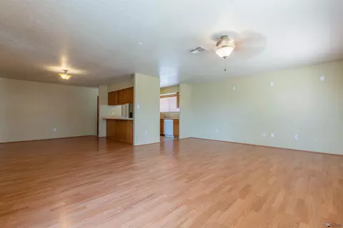 Living - 6257 E 41 St, Yuma, AZ 85365 photo 8 of 12