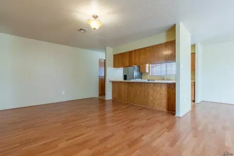 Living - 6257 E 41 St, Yuma, AZ 85365 photo 6 of 12
