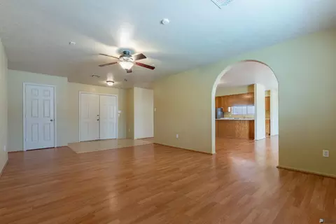 Living - 6257 E 41 St, Yuma, AZ 85365 photo 3 of 12