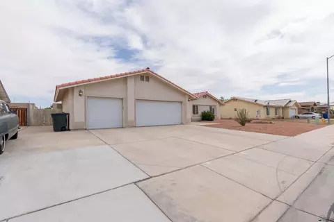 Exterior - 6257 E 41 St, Yuma, AZ 85365 photo 2 of 7