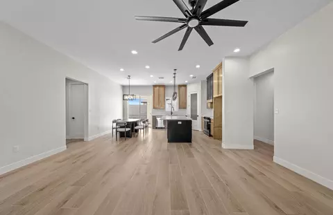 Living - 10865 E 45 St, Yuma, AZ 85367 photo 1 of 3