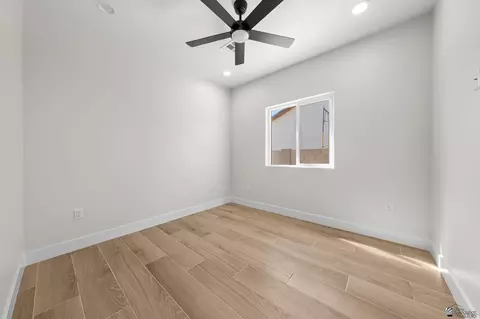 Bedroom - 10821 E 45 St, Yuma, AZ 85367 photo 3 of 3