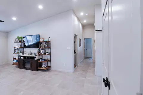 Entry Way - 11639 E 33 Way, Yuma, AZ 85367 photo 2 of 2