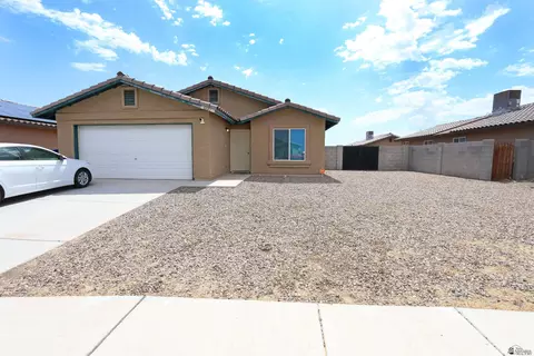 3681 S Desert Air Dr, Yuma, AZ 85365