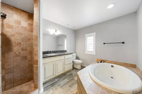 Bath - 5950 E 39 St, Yuma, AZ 85365 photo 3 of 5
