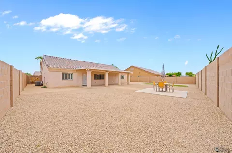 Exterior - 5950 E 39 St, Yuma, AZ 85365 photo 6 of 9