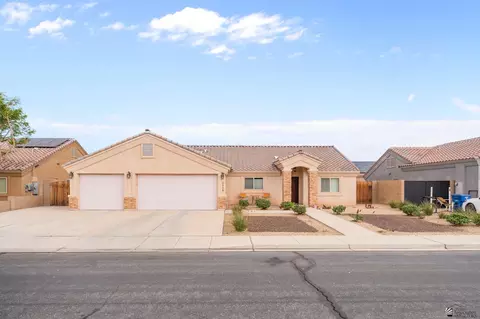 Exterior - 5950 E 39 St, Yuma, AZ 85365 photo 1 of 9