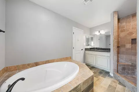 Bath - 5950 E 39 St, Yuma, AZ 85365 photo 4 of 5