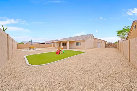 Exterior - 5950 E 39 St, Yuma, AZ 85365 photo 7 of 9