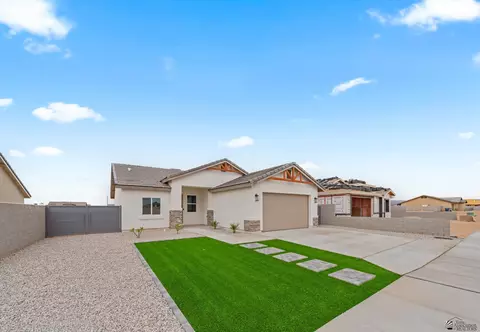 Exterior - 10642 E 45 St, Yuma, AZ 85367 photo 2 of 4
